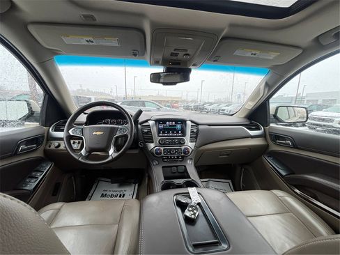 Used 2015 Chevrolet Suburban LT image 27