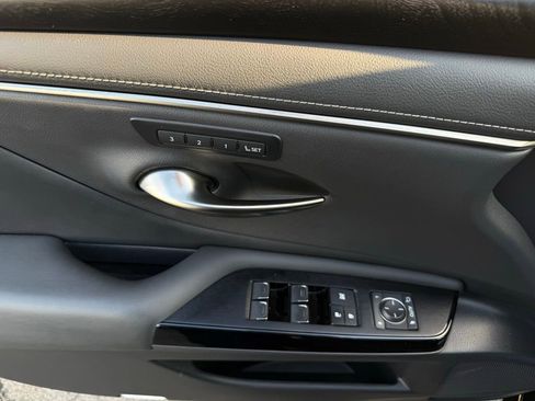 Used 2022 Lexus ES 350 w/ Premium Package image 20