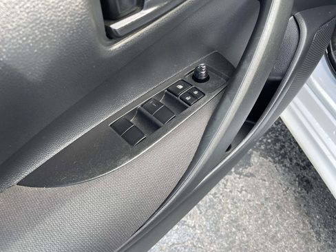 Used 2025 Toyota Corolla LE image 22