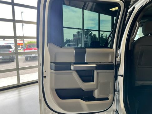 Used 2018 Ford F150 XLT AWD/4WD image 14