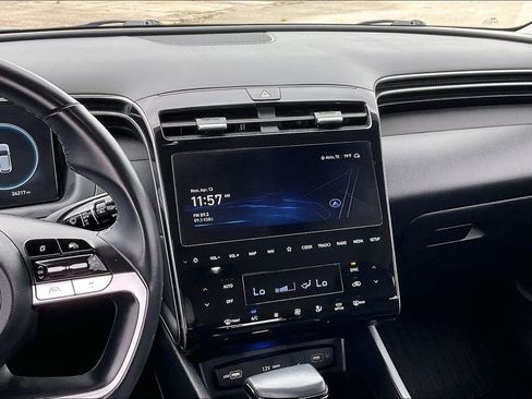 Used 2024 Hyundai Tucson SEL w/ Convenience Package FWD image 9