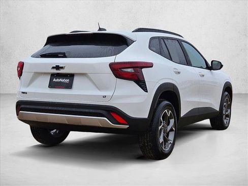 New 2026 Chevrolet Trax LT w/ Driver Confidence Package image 2