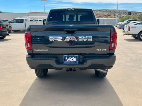 New 2026 RAM 2500 Laramie w/ Towing Technology Group AWD/4WD image 4