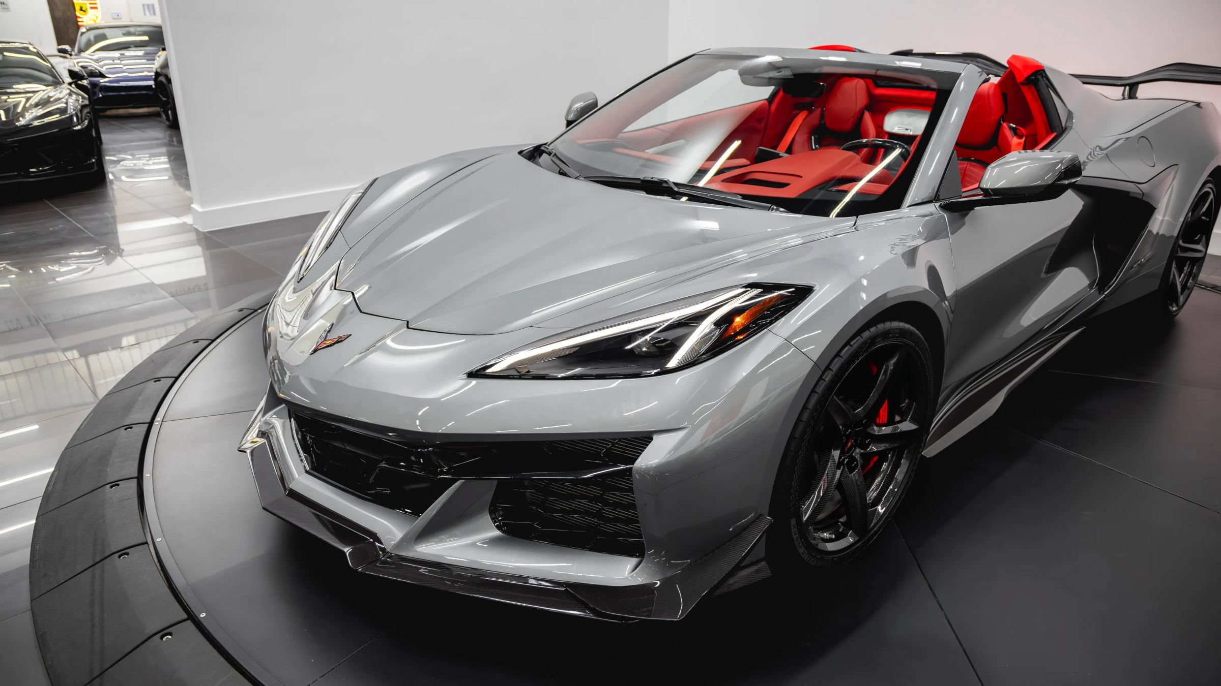 Used 2024 Chevrolet Corvette Z06 w/ Z07 Performance Package RWD image 19