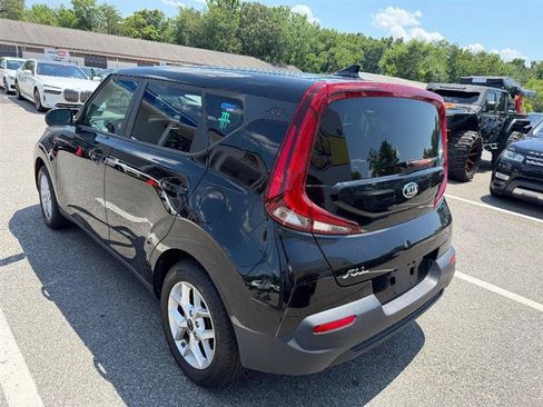 Used 2020 Kia Soul S FWD image 5