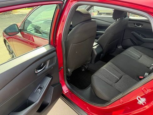 Used 2023 Honda Accord Sport image 13