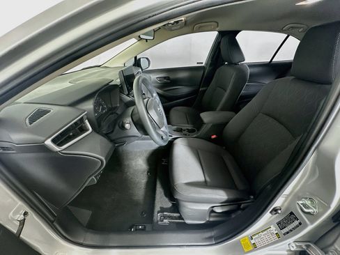 Used 2023 Toyota Corolla LE FWD image 13