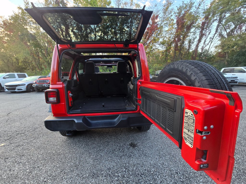 Used 2024 Jeep Wrangler Unlimited Sport AWD/4WD image 24