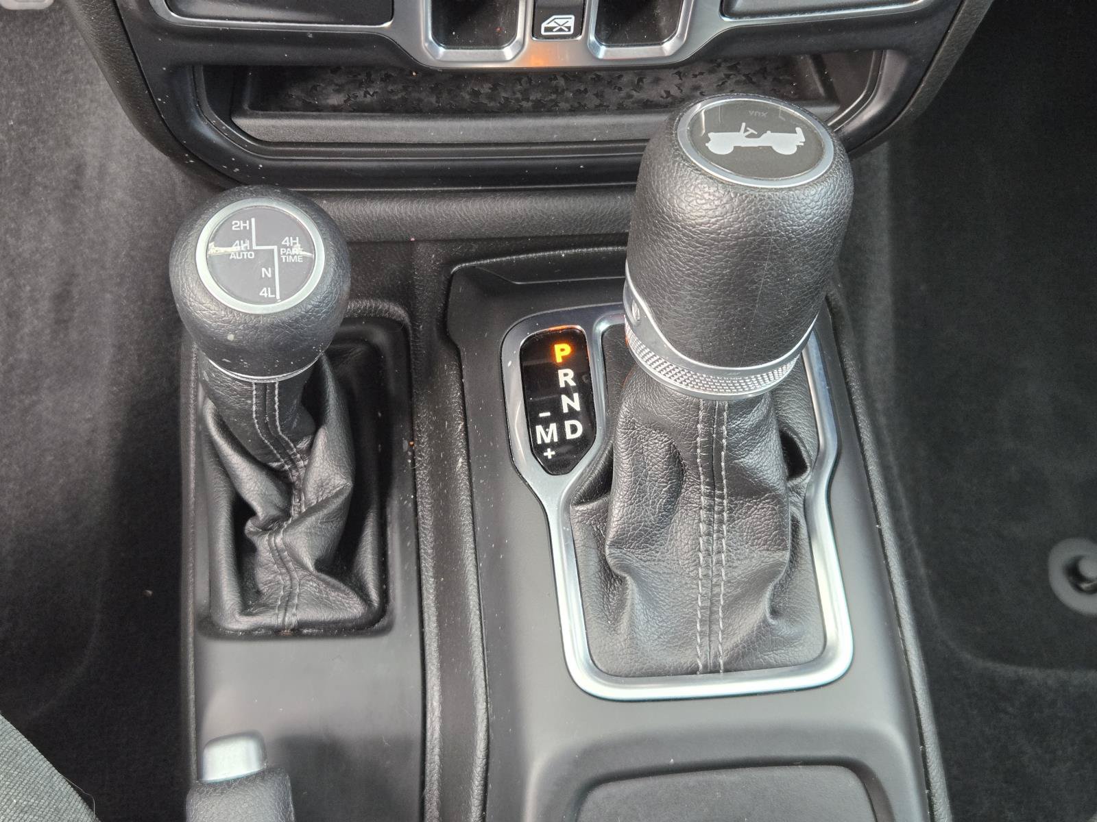 Used 2024 Jeep Wrangler Unlimited AWD/4WD image 16