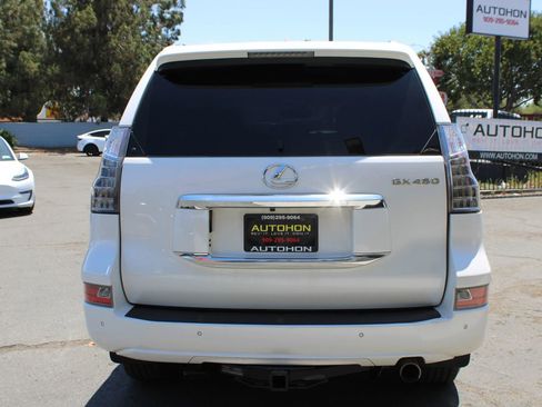 Used 2018 Lexus GX 460 Luxury AWD/4WD image 40