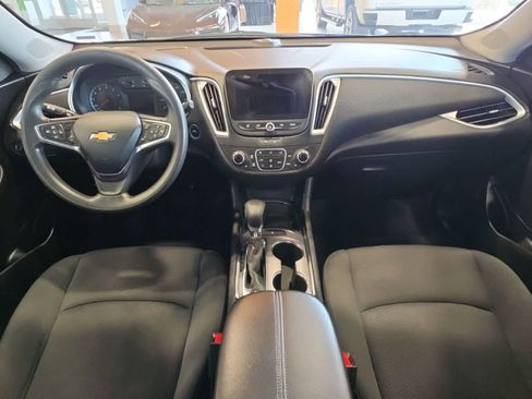 Used 2023 Chevrolet Malibu LT FWD image 28