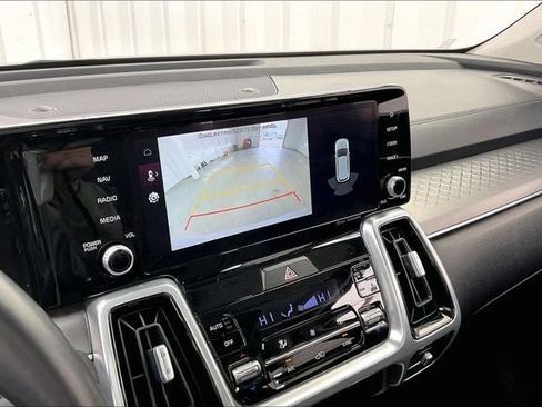 Used 2022 Kia Sorento SX AWD/4WD image 28
