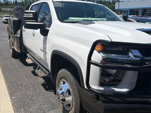 Used 2022 Chevrolet Silverado 3500 LT w/ Convenience Package AWD/4WD image 1