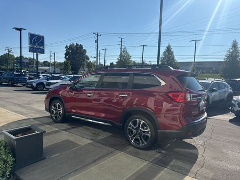 Used 2024 Subaru Ascent Touring w/ Popular Package #2 AWD/4WD image 5