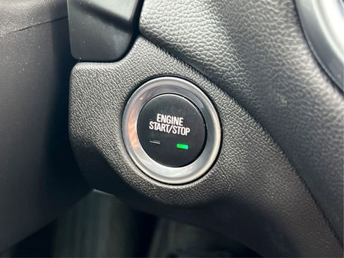 Used 2024 Chevrolet Equinox LT AWD/4WD image 33