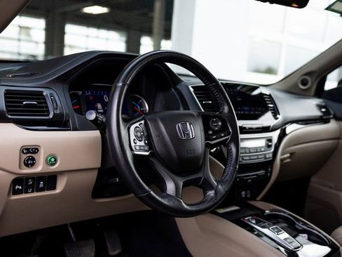 Used 2022 Honda Pilot Elite image 14
