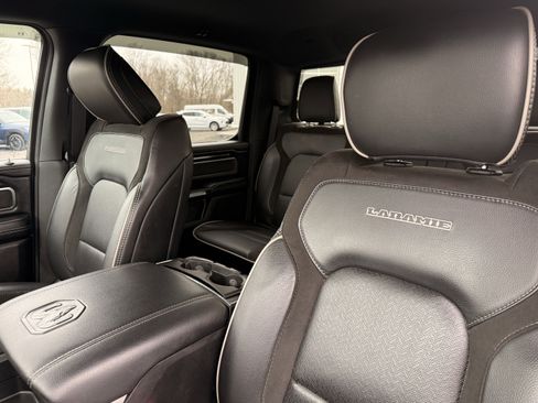 Used 2024 RAM 1500 Laramie image 12