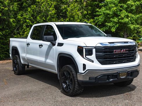 Used 2024 GMC Sierra 1500 Pro w/ Trailering Package AWD/4WD image 6