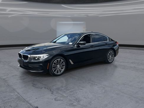 Used 2019 BMW 530i xDrive AWD/4WD image 3