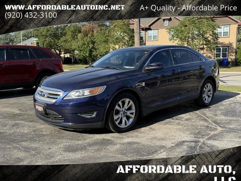 Used 2011 Ford Taurus SEL image 1