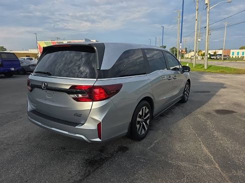 Used 2026 Honda Odyssey EX-L image 5