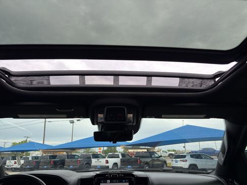 Used 2022 RAM 1500 Limited image 22