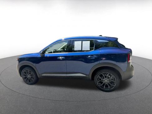 Used 2026 Nissan Kicks SR FWD image 9