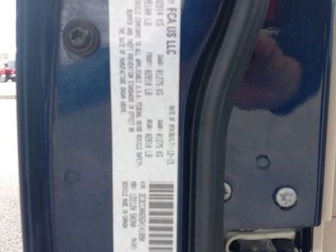 Used 2016 Chrysler 300 Limited w/ Driver Convenience Group image 40