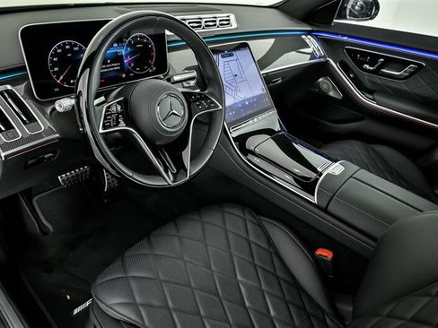 Used 2025 Mercedes-Benz S 580 4MATIC Sedan image 21