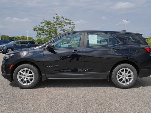 Used 2022 Chevrolet Equinox LS AWD/4WD image 10
