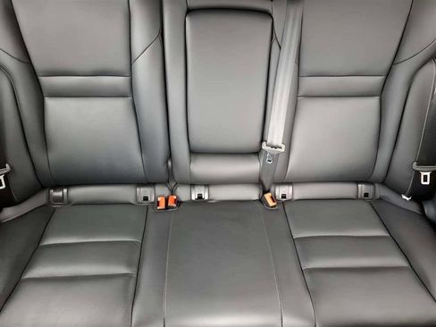 Used 2023 Nissan Rogue SL image 17