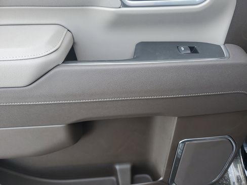 New 2025 GMC Sierra 3500 SLE w/ SLE Convenience Package image 16