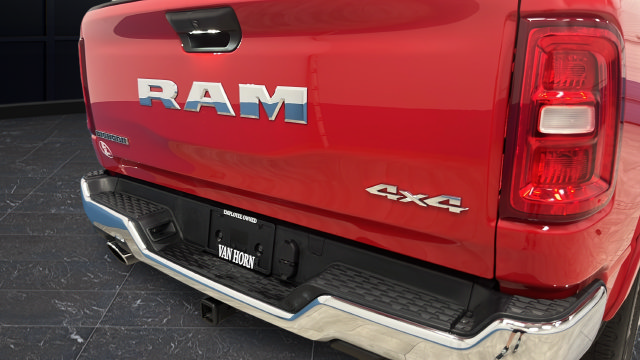 Used 2025 RAM 1500 Big Horn AWD/4WD image 40