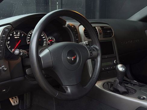 Used 2007 Chevrolet Corvette Z06 w/ Preferred Equipment Group image 16