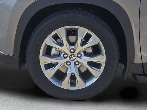 New 2026 Toyota Grand Highlander FWD image 9
