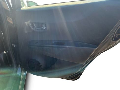 Used 2012 Toyota Yaris LE FWD image 18