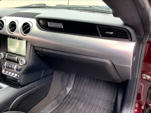 Used 2018 Ford Mustang GT Premium image 15