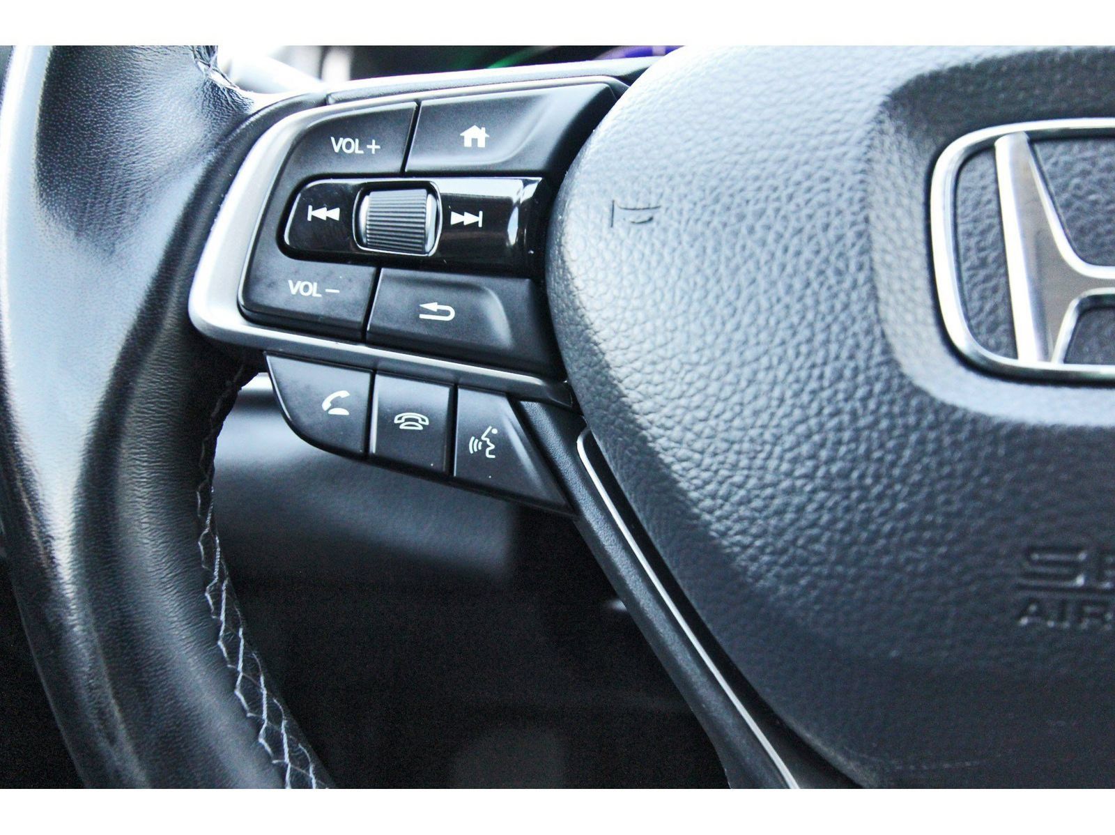 Used 2022 Honda Accord Touring image 19