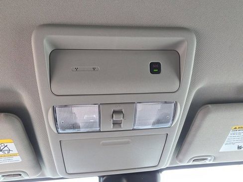 Used 2025 Nissan Frontier S image 20