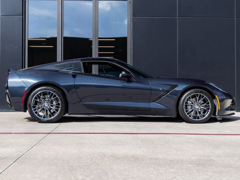 Used 2014 Chevrolet Corvette Stingray Coupe w/ 2LT Preferred Equipment Group image 10
