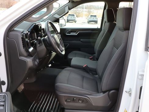 Used 2022 Chevrolet Silverado 1500 LT image 24