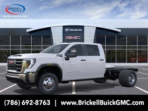 New 2026 GMC Sierra 3500 Pro w/ Convenience Package AWD/4WD image 2