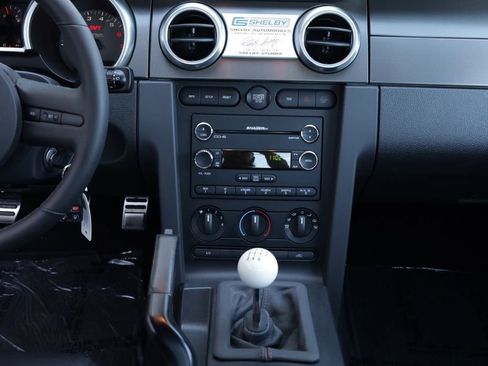 Used 2008 Ford Mustang Shelby GT500 RWD image 30