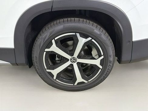 New 2026 Volkswagen Tiguan SE image 31