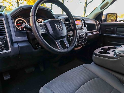 Used 2016 RAM 1500 Express image 7