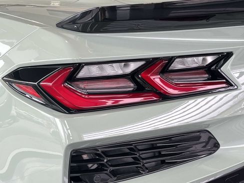 Used 2024 Chevrolet Corvette Z06 image 9