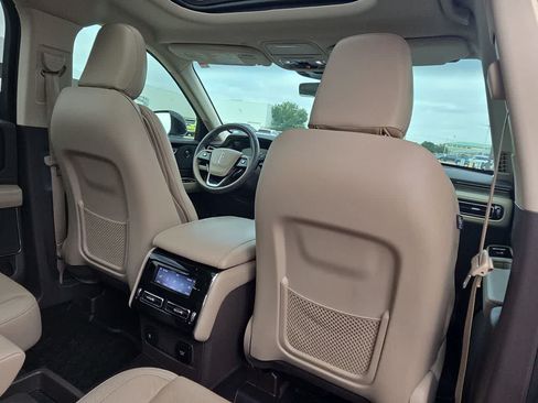 Used 2023 Lincoln Aviator Reserve w/ Jet Package AWD/4WD image 16