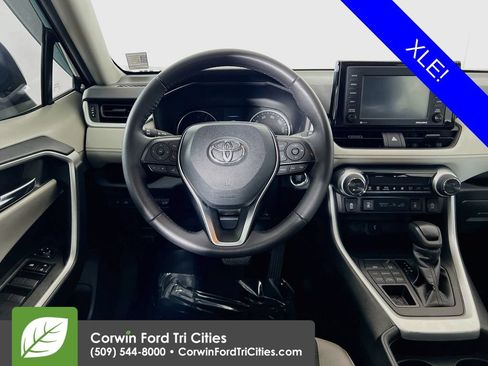 Used 2021 Toyota RAV4 XLE w/ Convenience Package AWD/4WD image 26