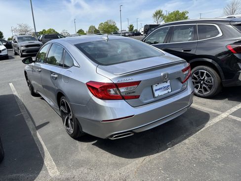 Used 2019 Honda Accord Sport image 14