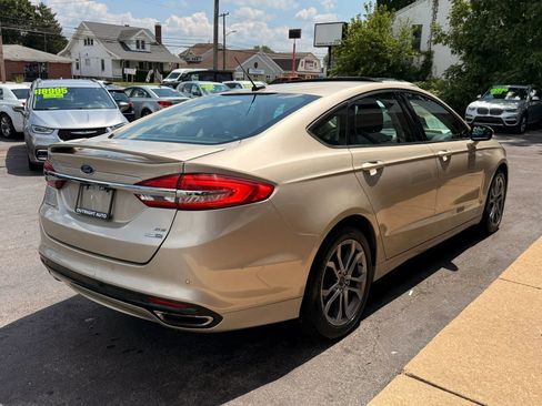 Used 2017 Ford Fusion SE w/ Equipment Group 201A AWD/4WD image 4